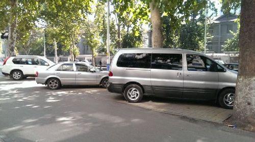 違章停車(chē)被拖壞，就該自認(rèn)倒霉？告訴車(chē)主如何獲得賠償